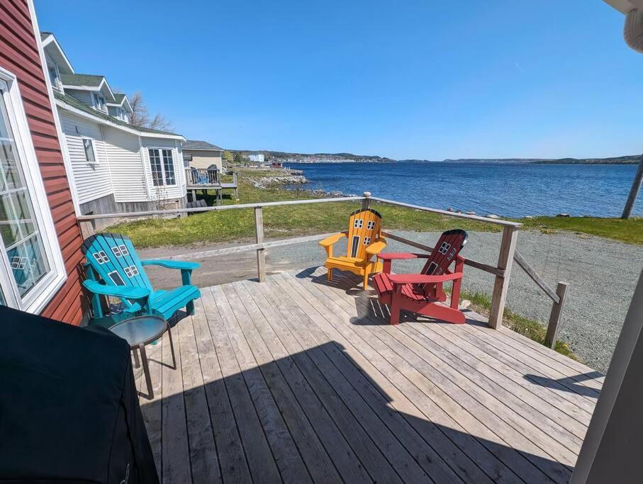 Springhouse Seaside Retreat 2-Bedroom on the Bay