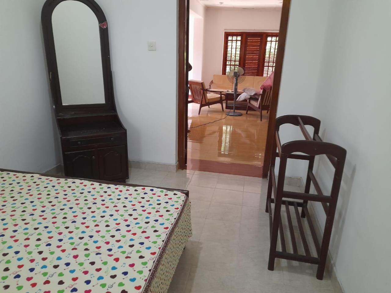 Hostal Gang view 3