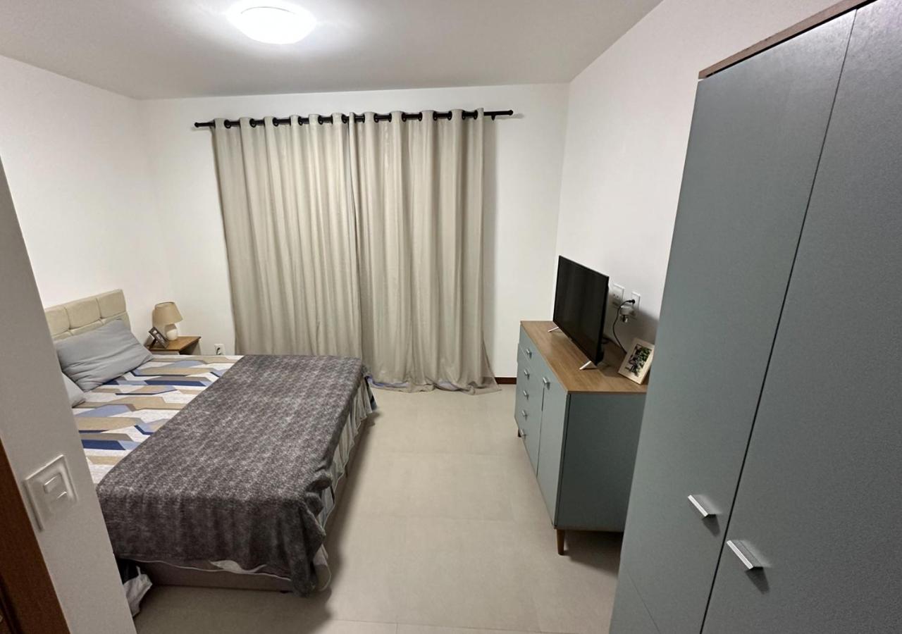 Linda casa, para 8 pessoas, 2 Suites, 1 quarto, piscina, fitness, Praia do Forte