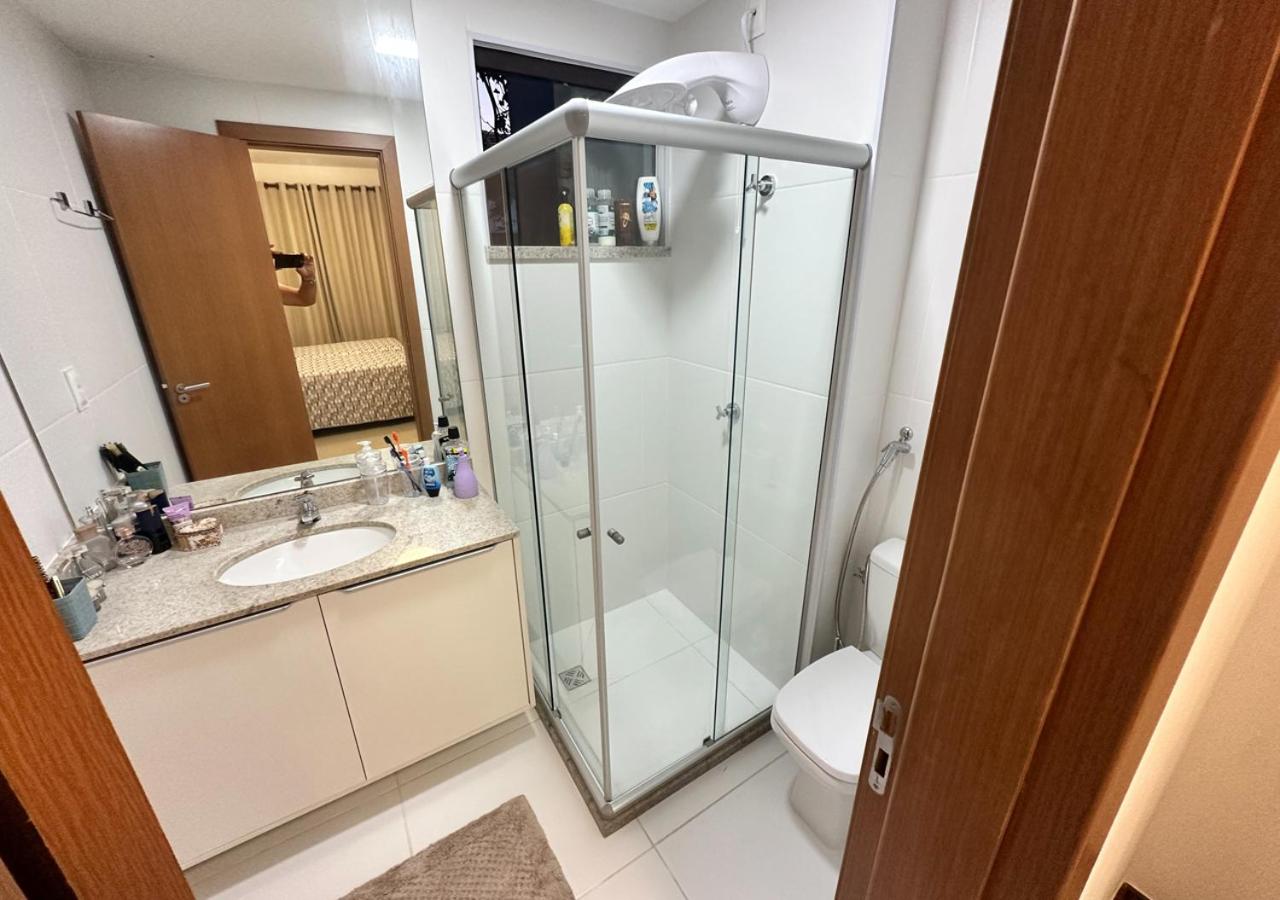 Linda casa, para 8 pessoas, 2 Suites, 1 quarto, piscina, fitness, Praia do Forte