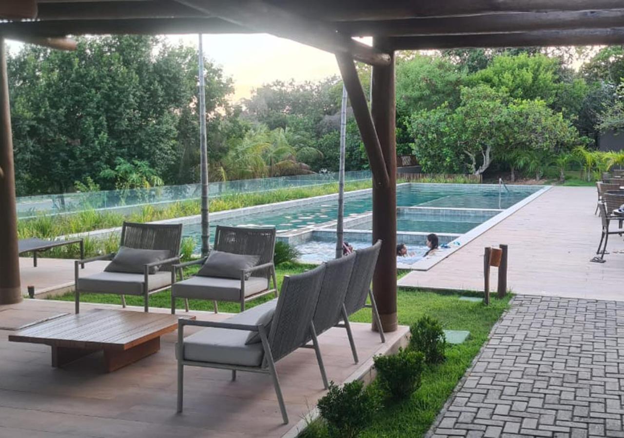Linda casa, para 8 pessoas, 2 Suites, 1 quarto, piscina, fitness, Praia do Forte