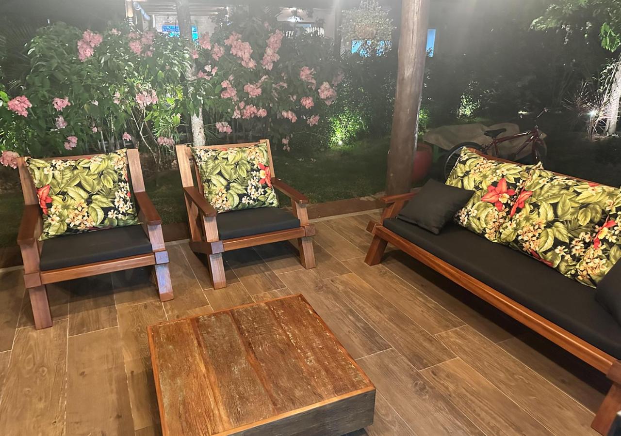 Linda casa, para 8 pessoas, 2 Suites, 1 quarto, piscina, fitness, Praia do Forte