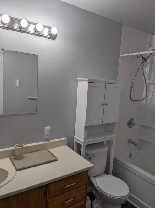 Springhouse Cozy Oceanview 1-Bedroom Apartment