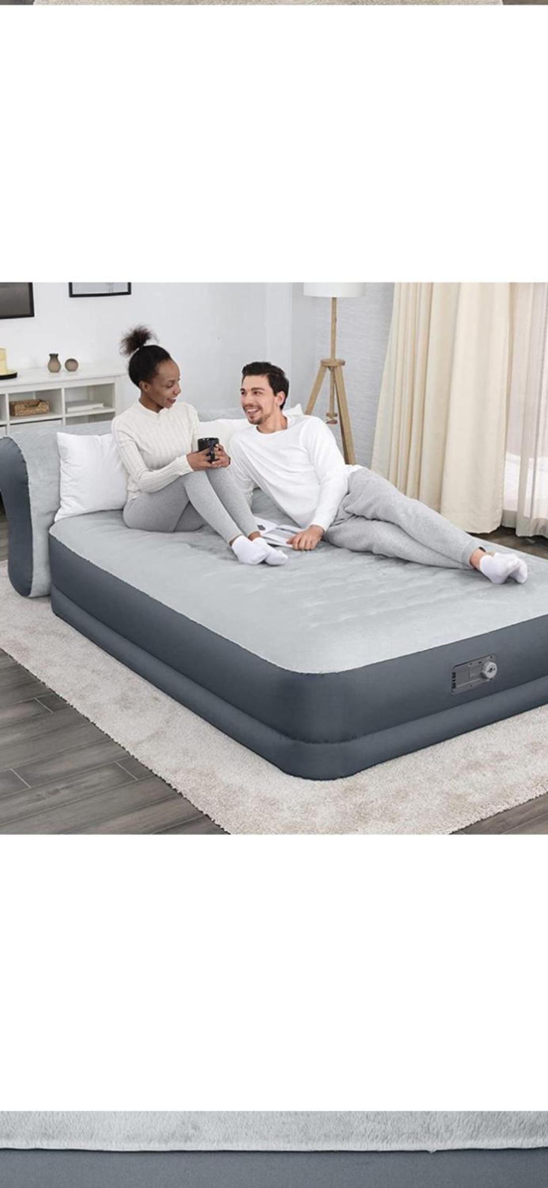 Kitchener Vacations - Cozy 2 Bedroom Home with Private Side Entrance  Self Check-in Kitchener - Property Image 11