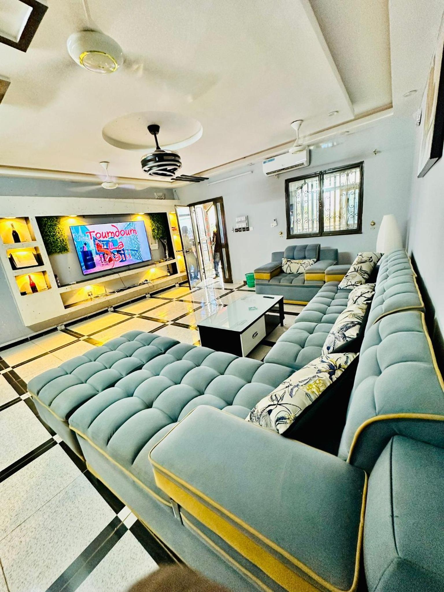 lounge