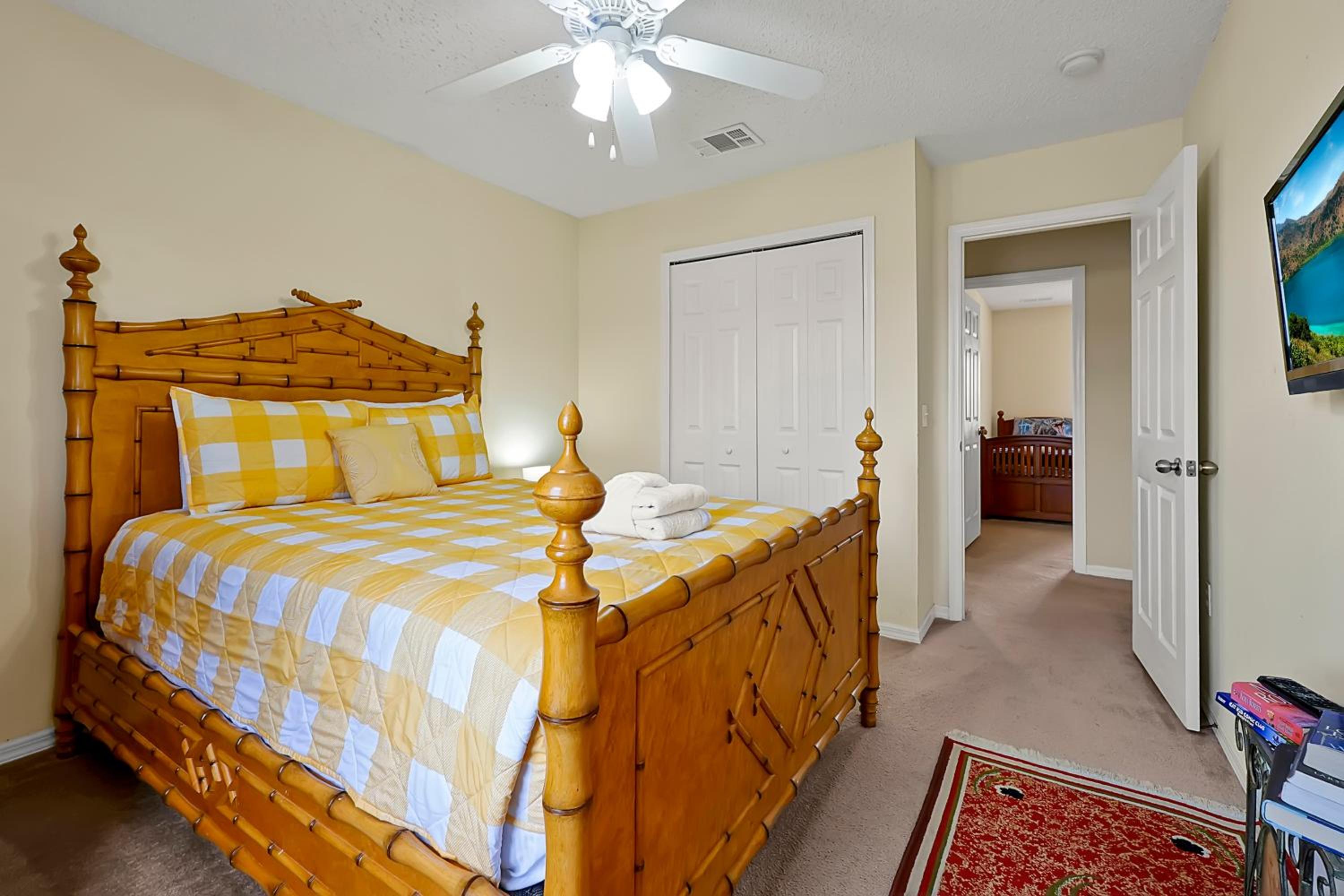 Lakefront Villa in Terra Verde:Pool & Resort Amenities view 5