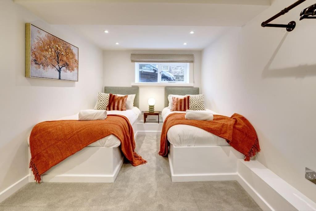 Harrogate Contractor Stays