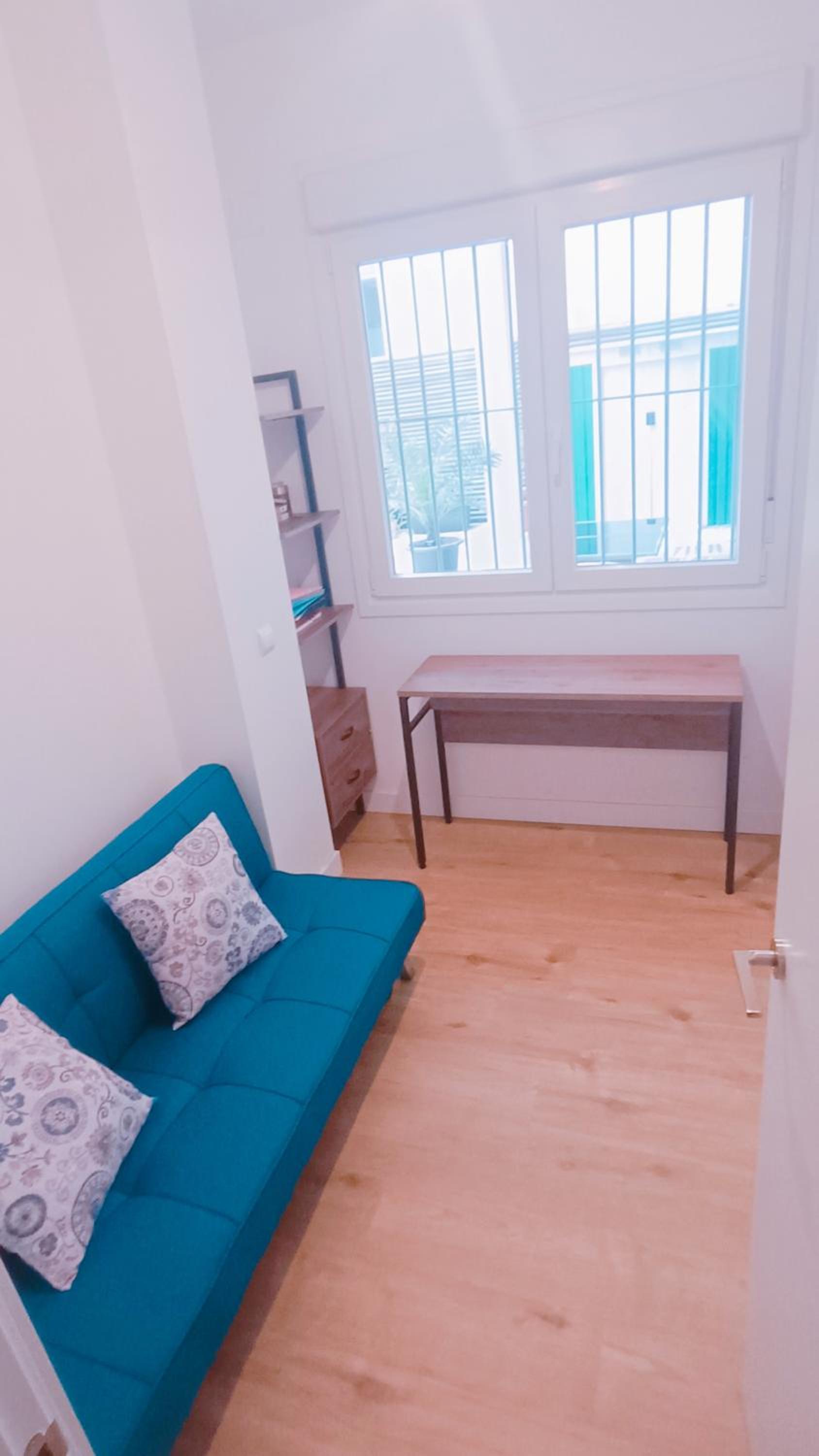 Luxury Apartment whit Patio in Royal Palace Madrid