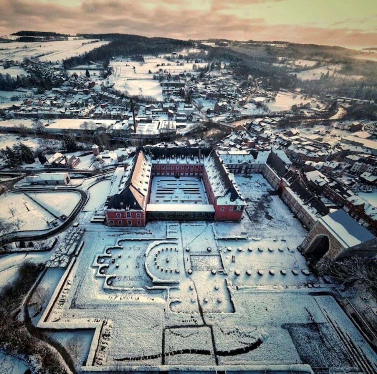 Les Mélèzes à Stavelot, Confort, tranquillité et vue splendide sur la vallée