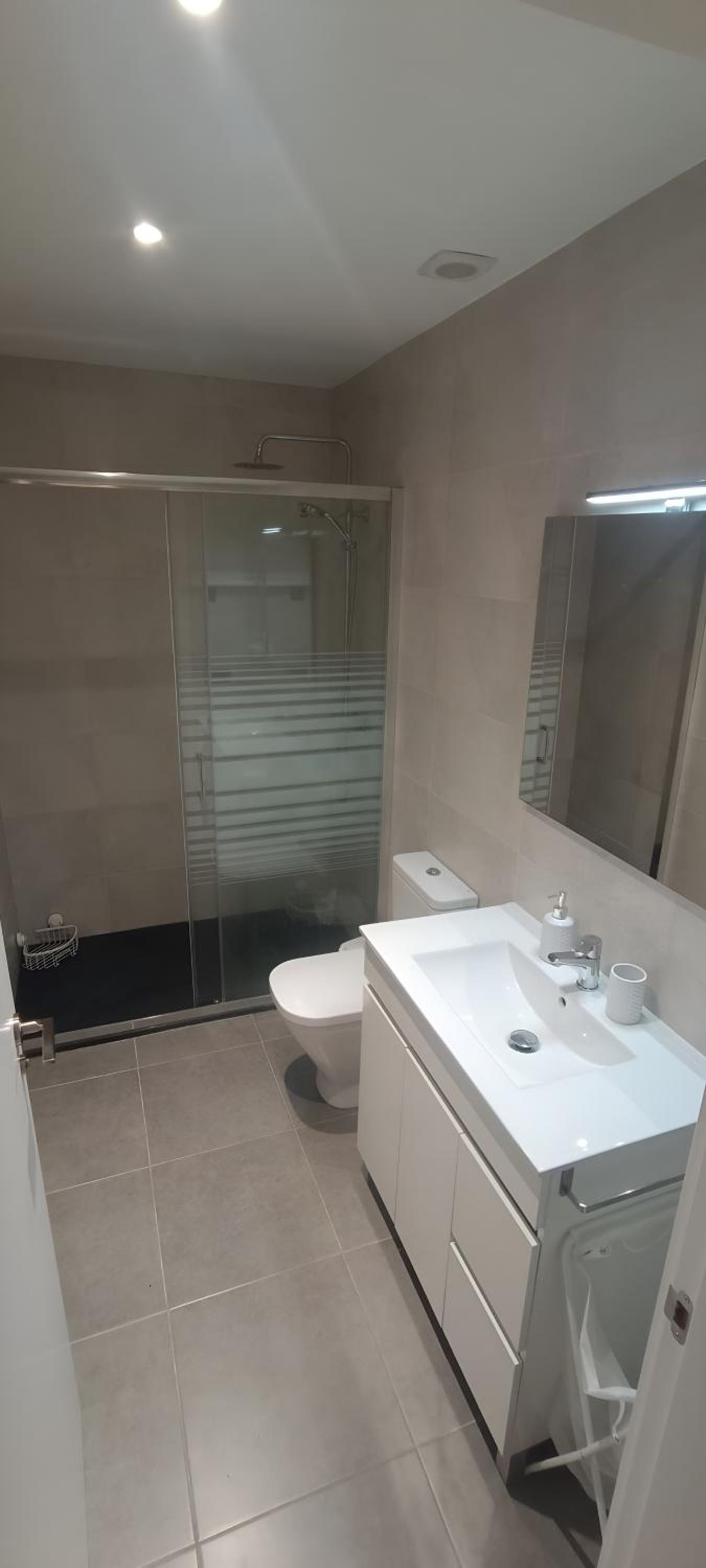 Luxury Apartment whit Patio in Royal Palace Madrid