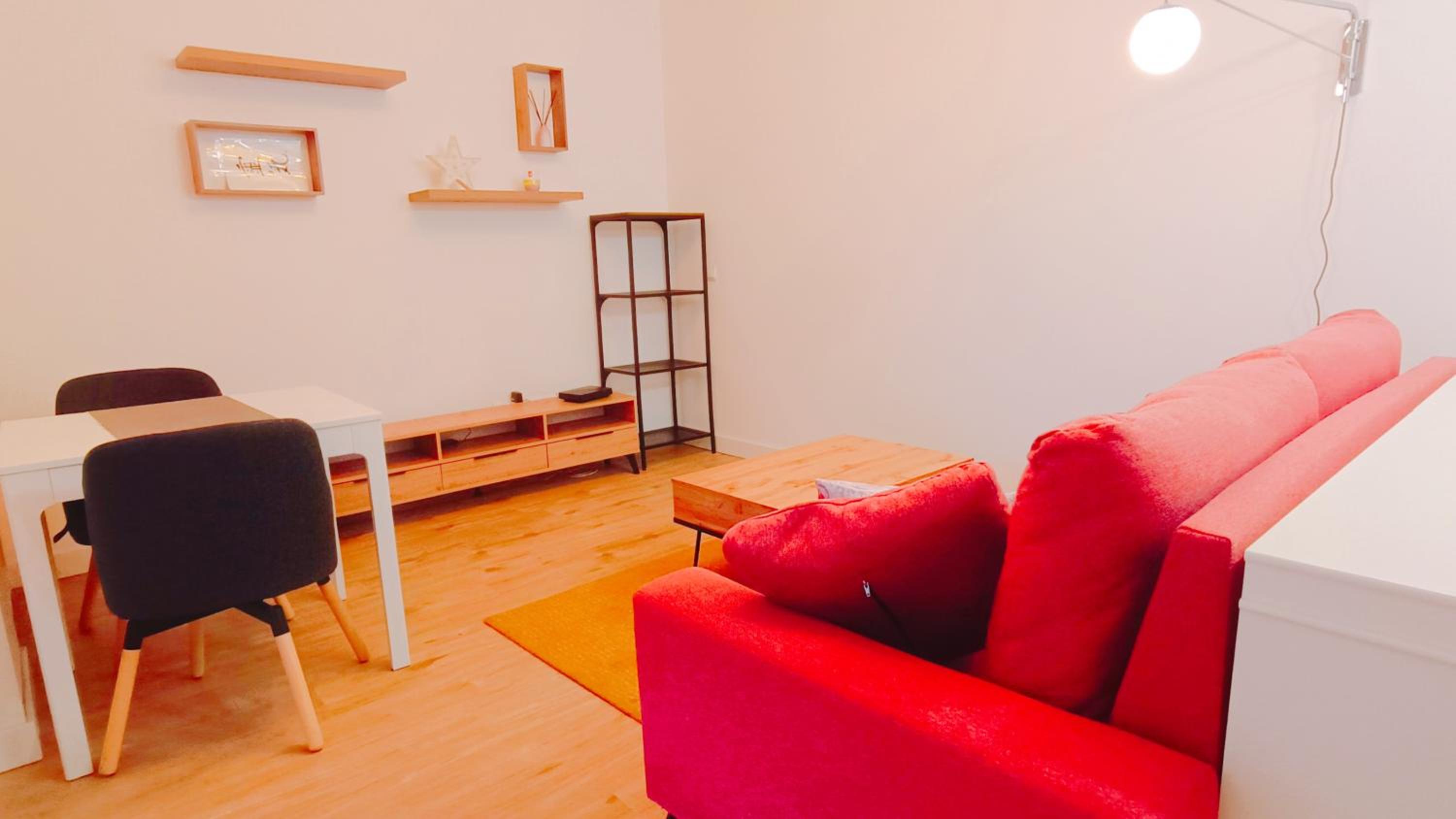 Luxury Apartment whit Patio in Royal Palace Madrid