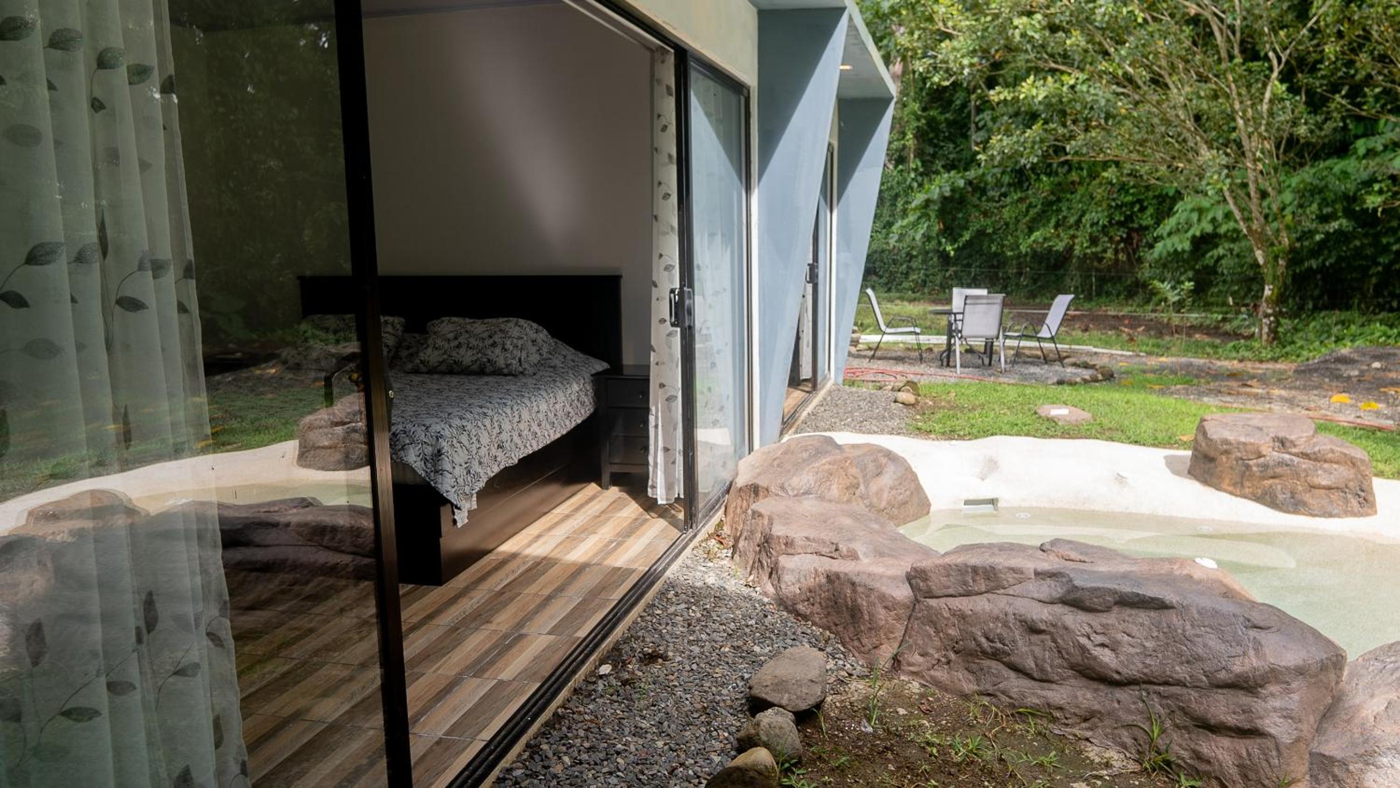 Holly House La Fortuna