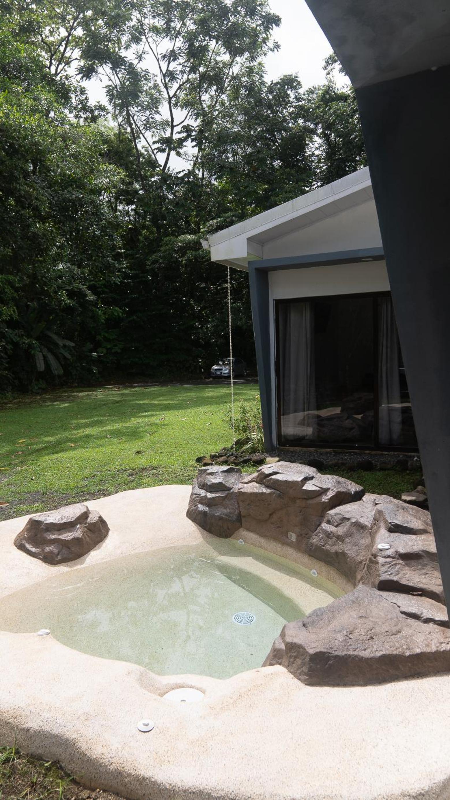 Holly House La Fortuna