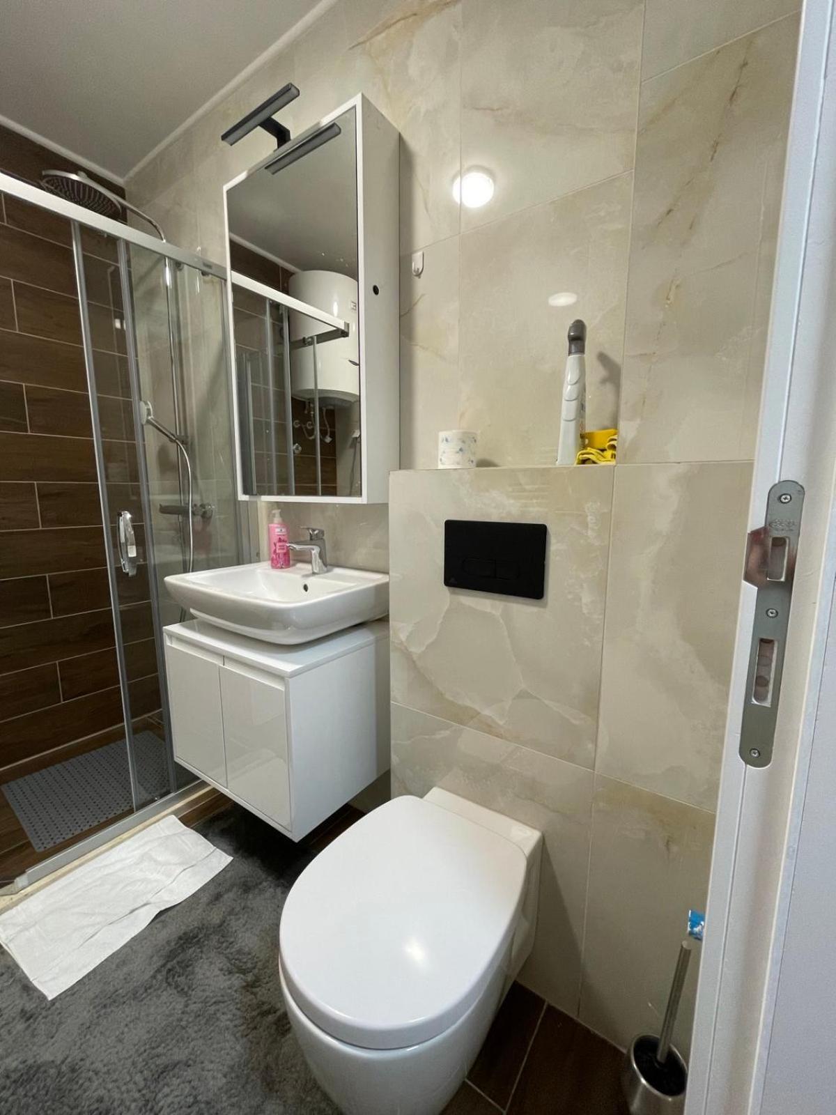 joy apartment 29