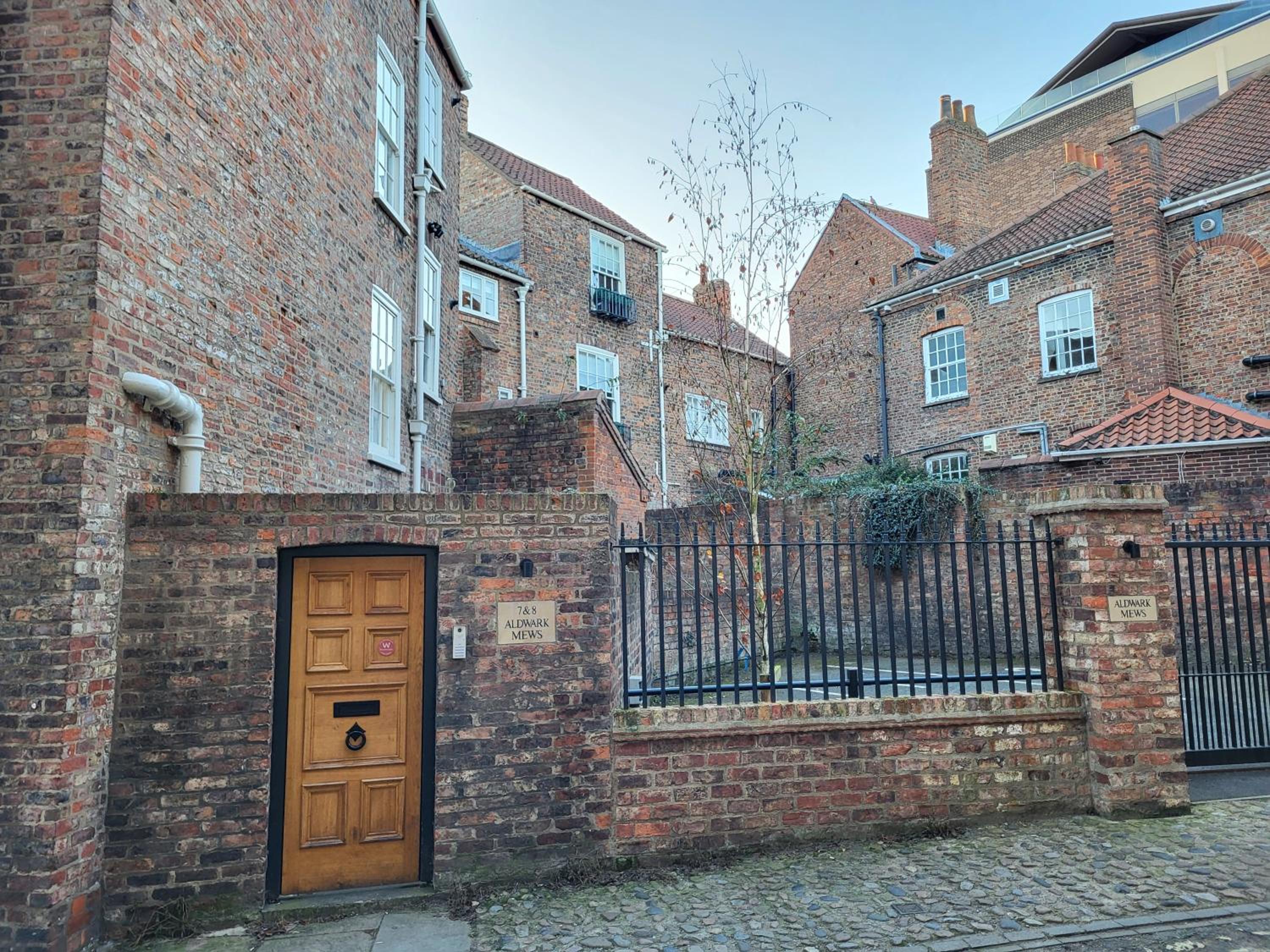Aldwark Mews Haven photo 3