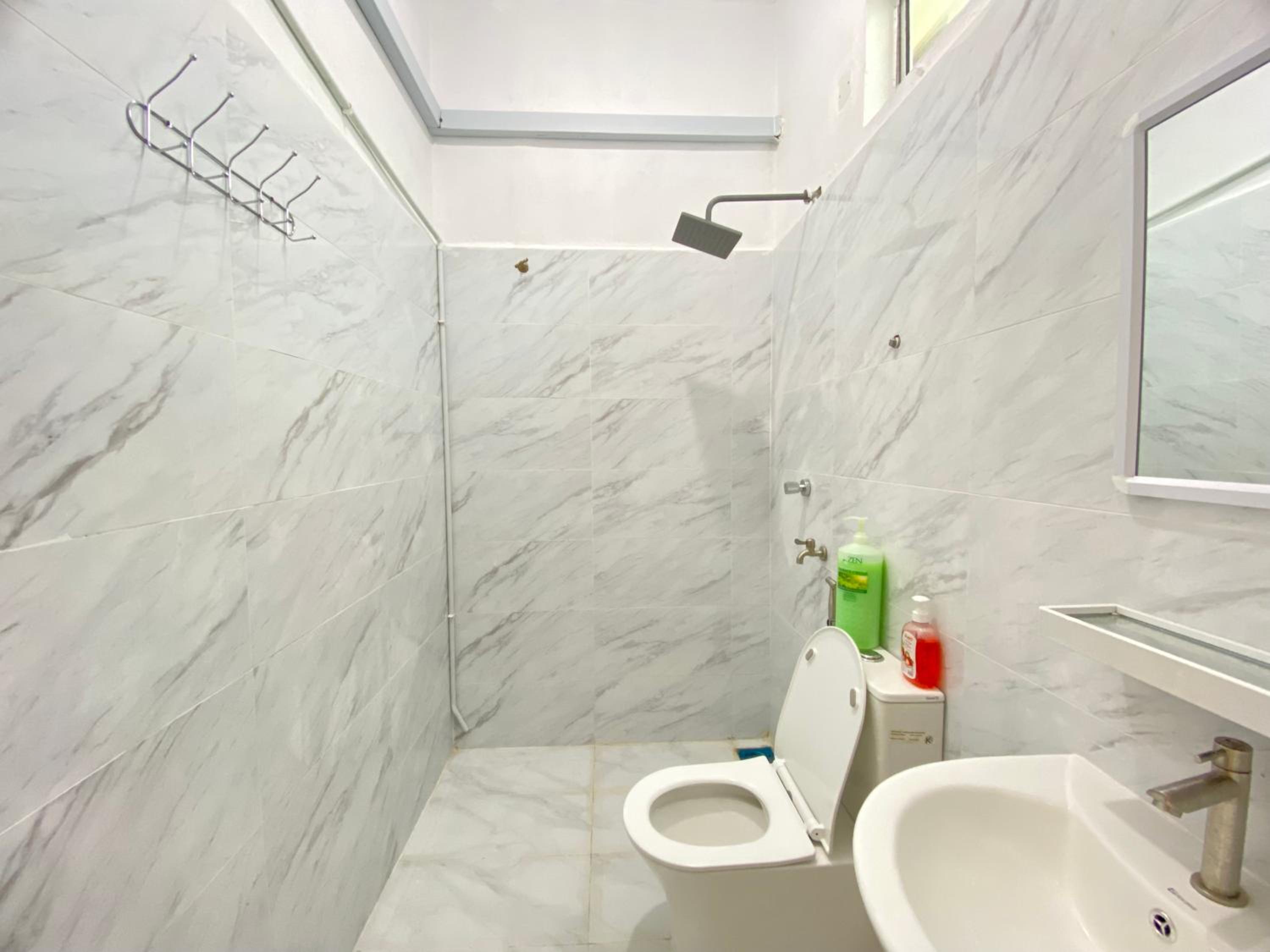 Okaasan's House - Triple Suite with Private Bathroom photo 3