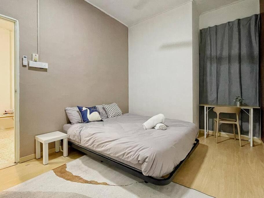 3R2B Tranquil Getaway in Kulai photo 6
