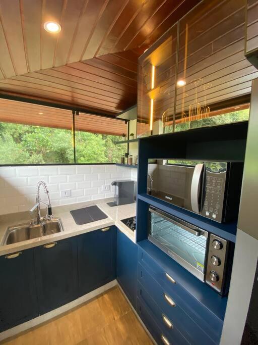 Loft Vidro Lake Rota do Vinho São Roque