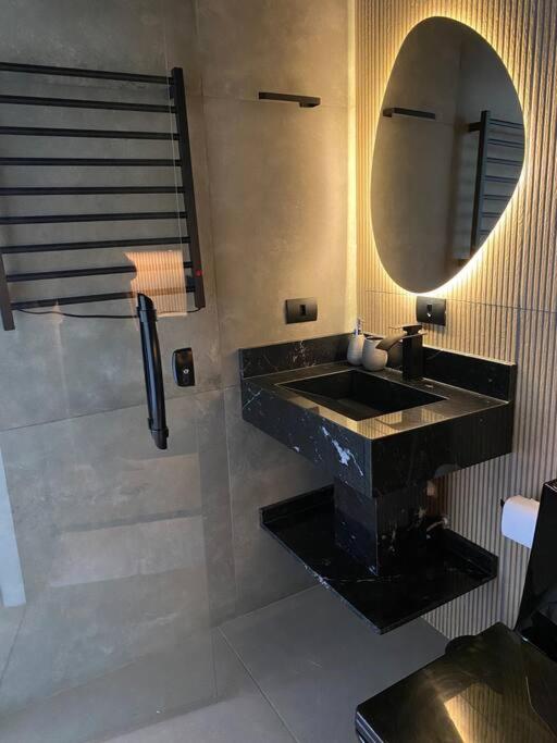 Loft Vidro Lake Rota do Vinho São Roque