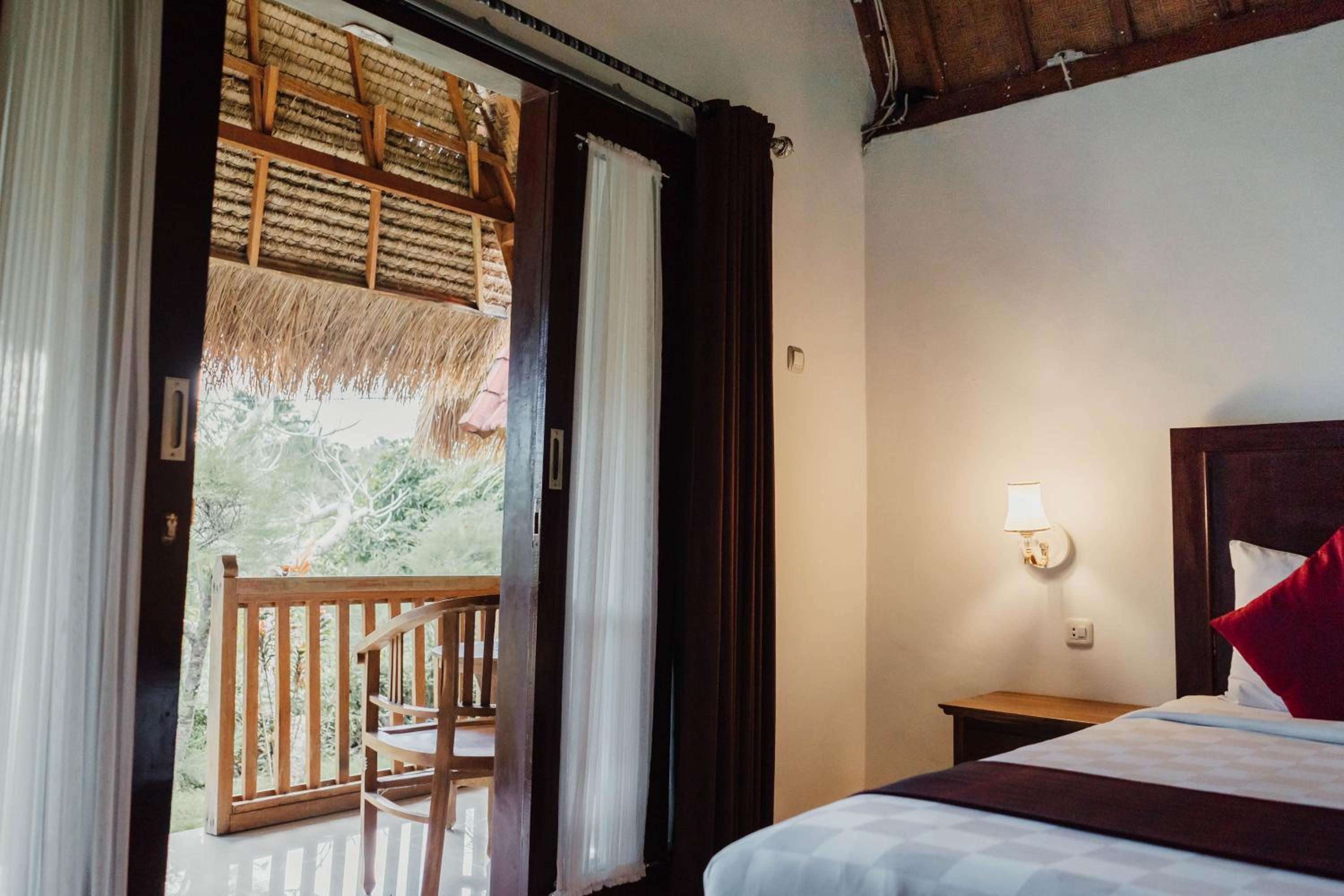 Temeling Jungle Inn view 3
