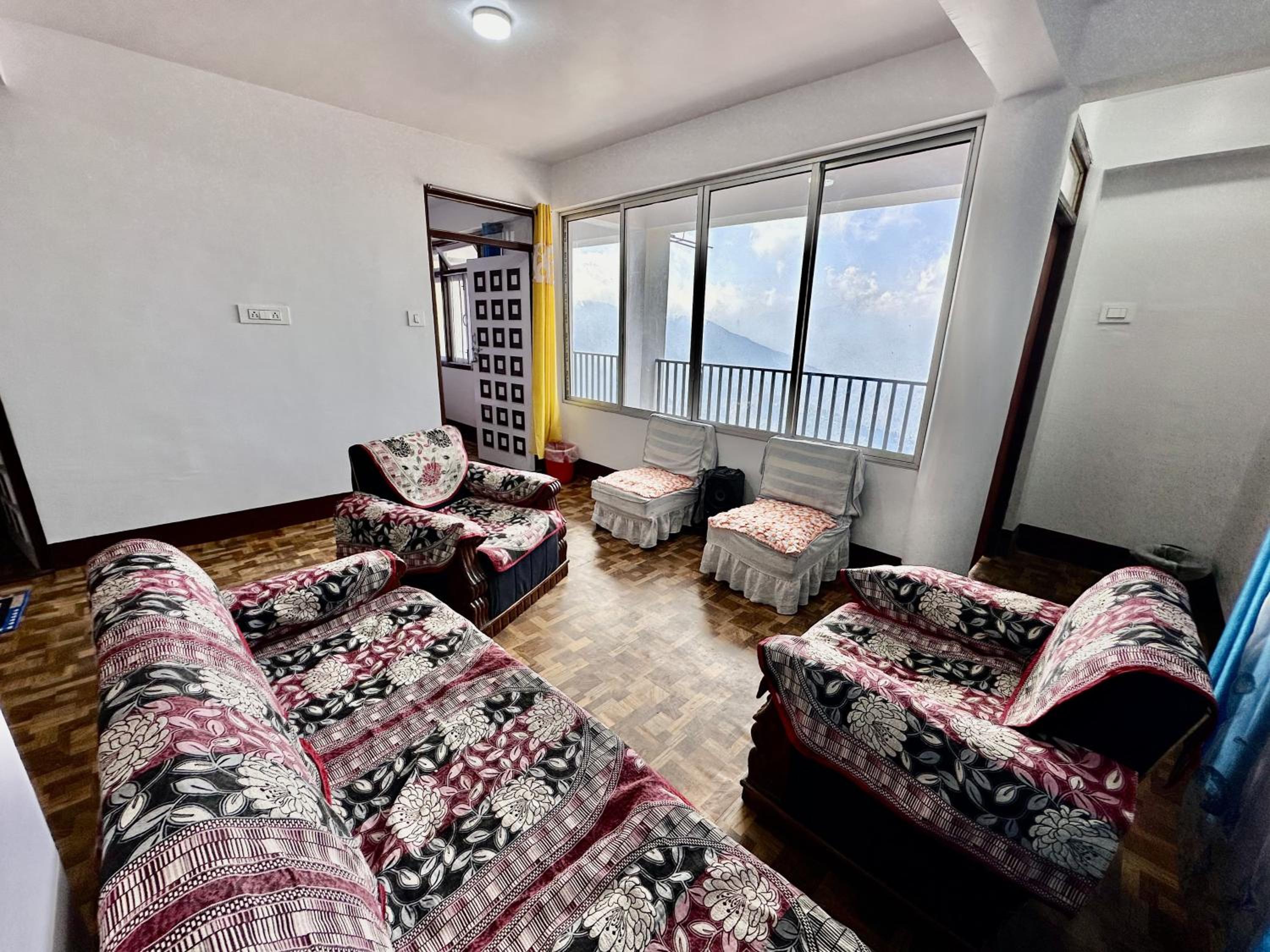 Avira Homestay