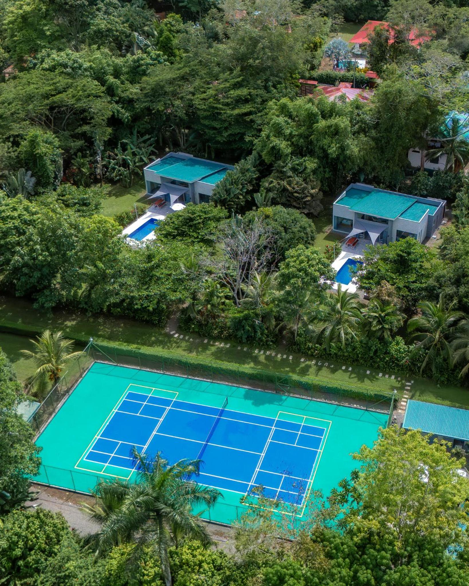 Lilan Nature, Modern House N°1, private swimming pool. view 2