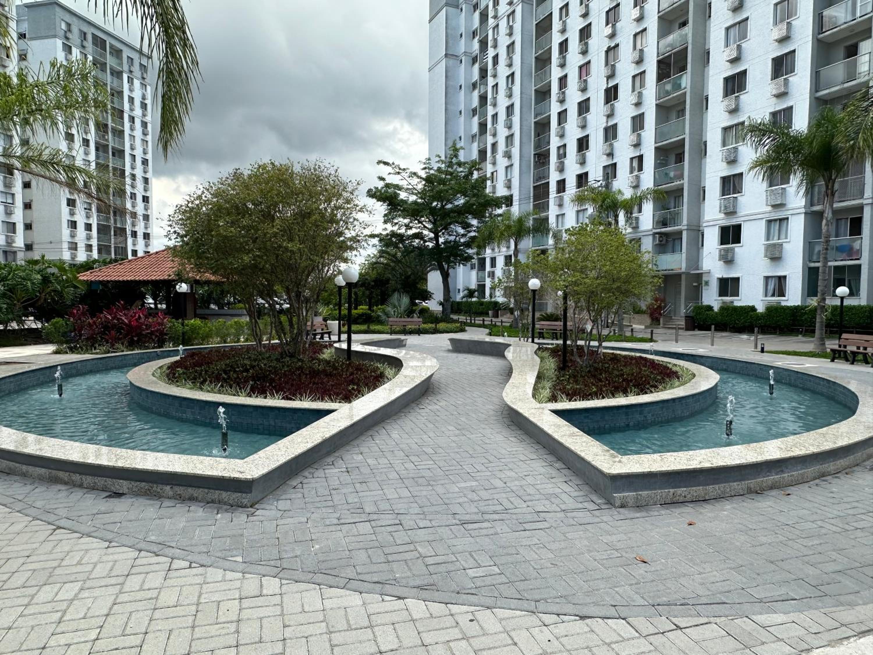 Barra da Tijuca - 2 Quartos Moderno com Piscina, Academia e Garagem