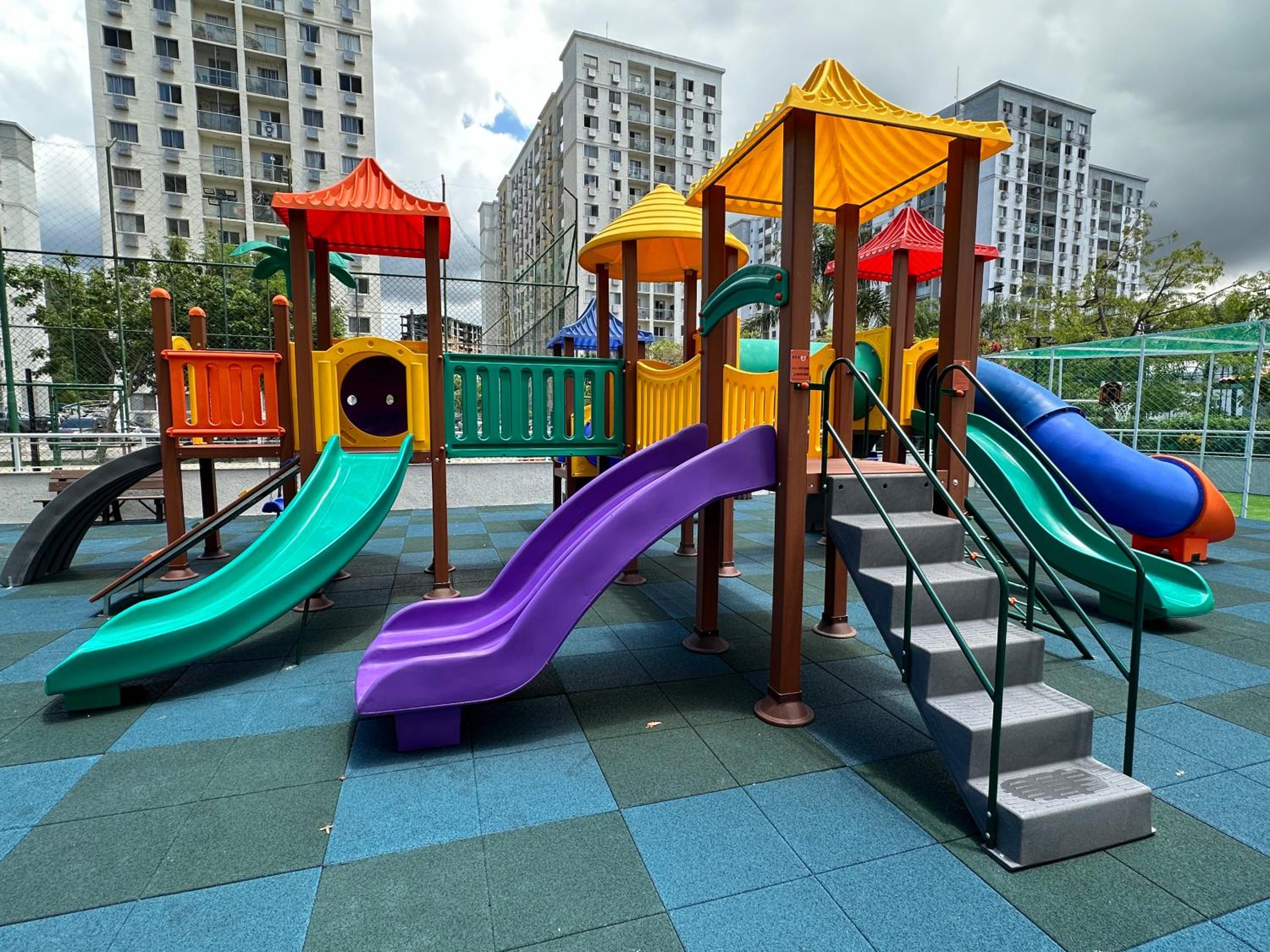 Barra da Tijuca - 2 Quartos Moderno com Piscina, Academia e Garagem
