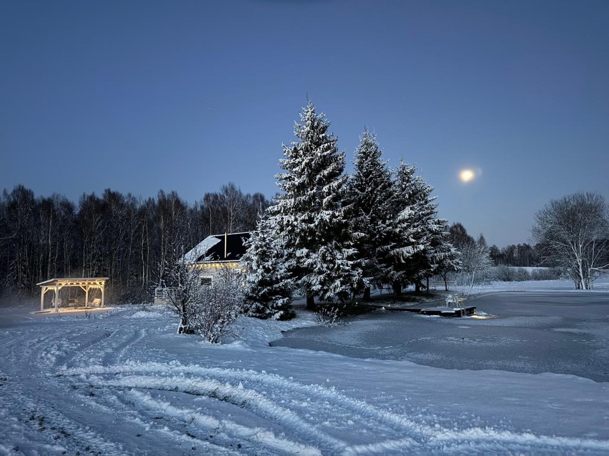 Relax House By The Stone view 2