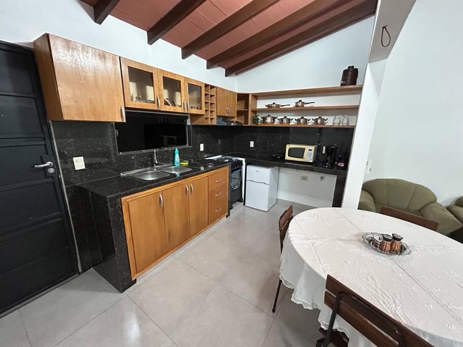 Departamento en planta alta, Luque, Paraguay view 4