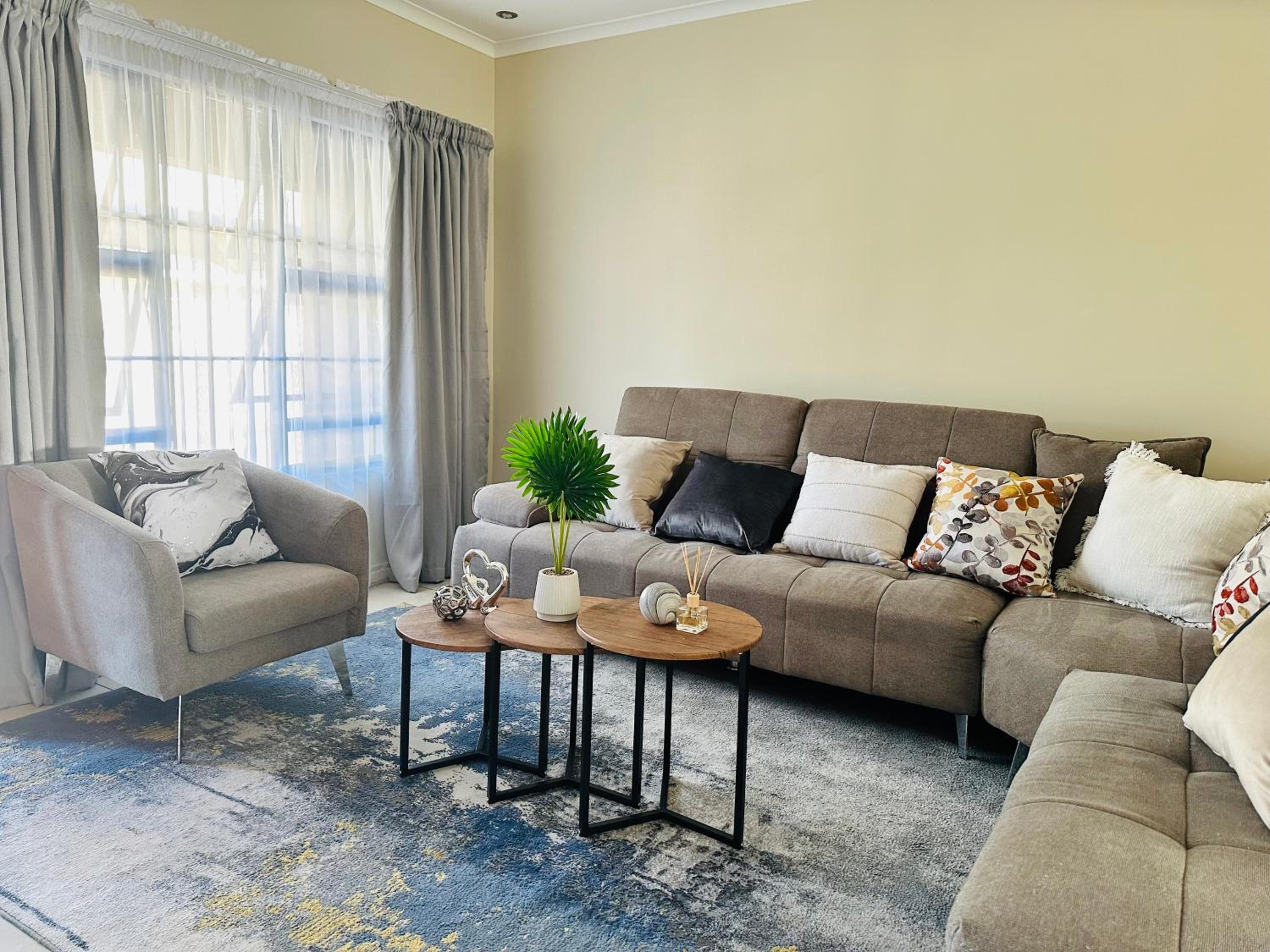 Sweet Daisies Apartment