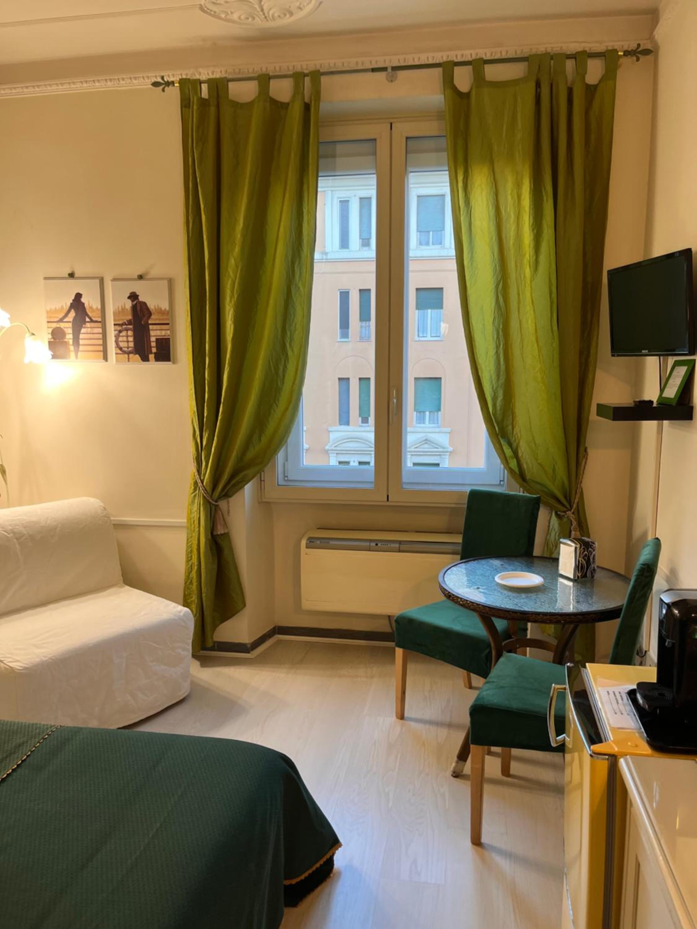 hotel room