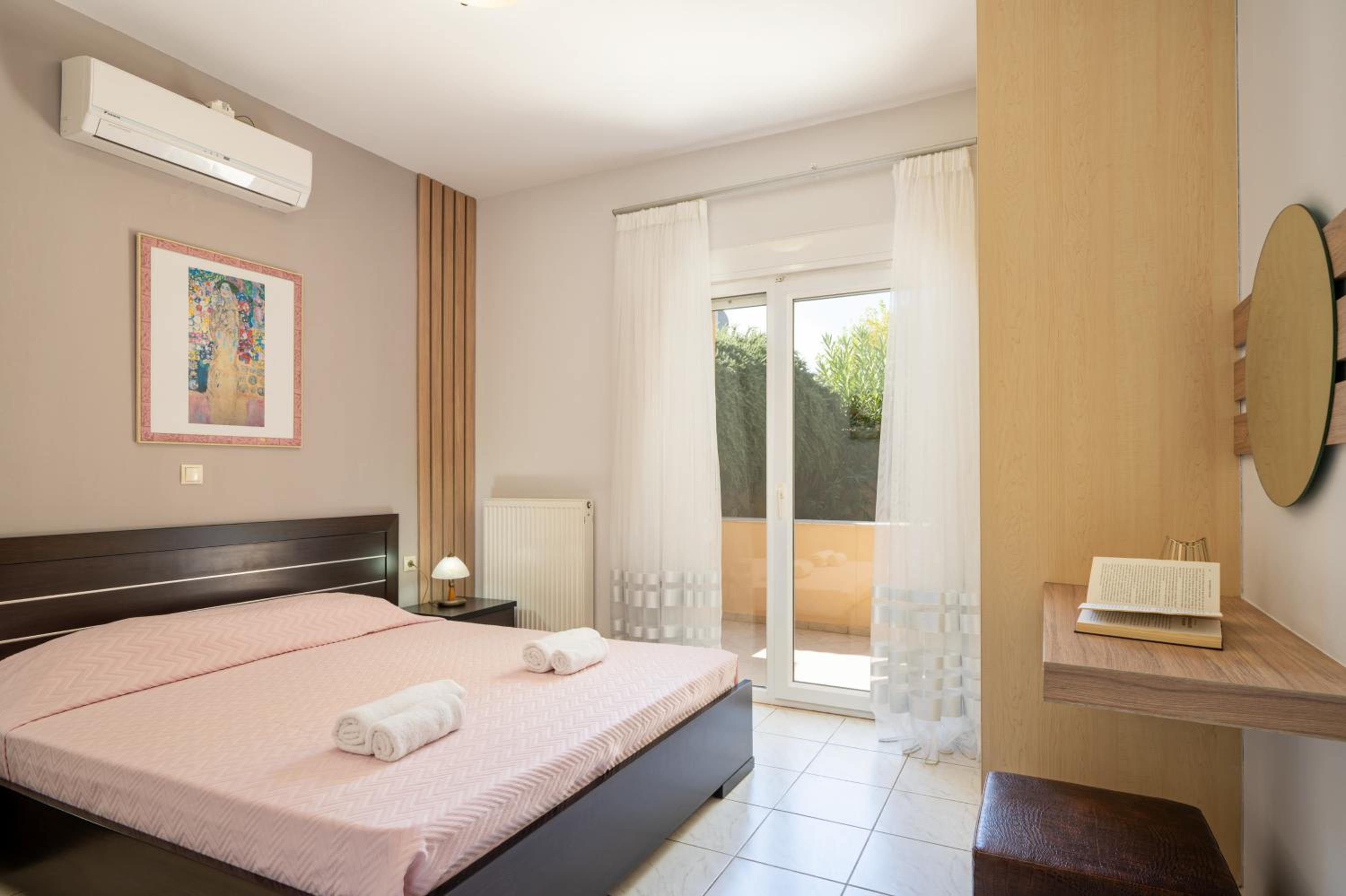 VILLA ARIADNI