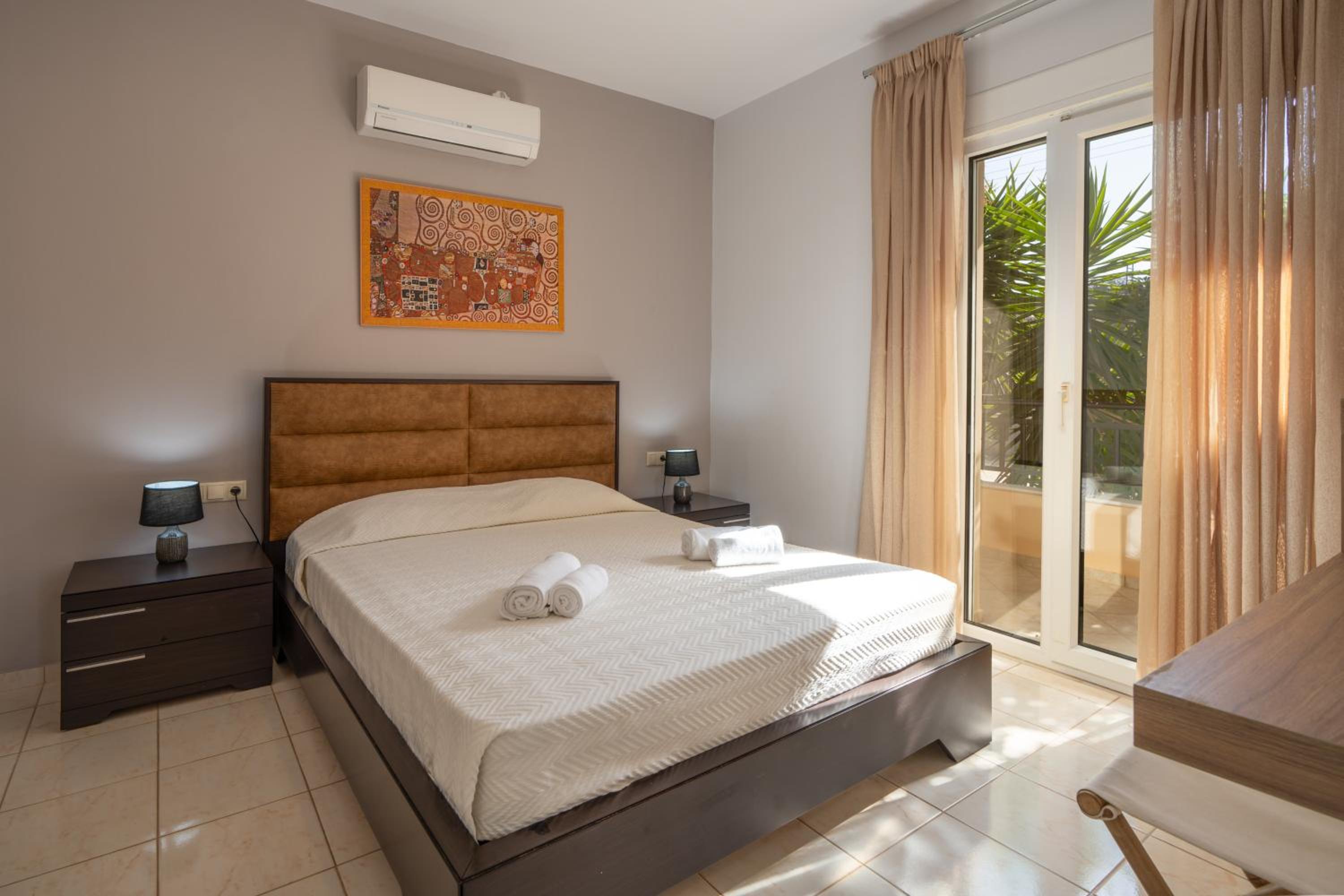 VILLA ARIADNI