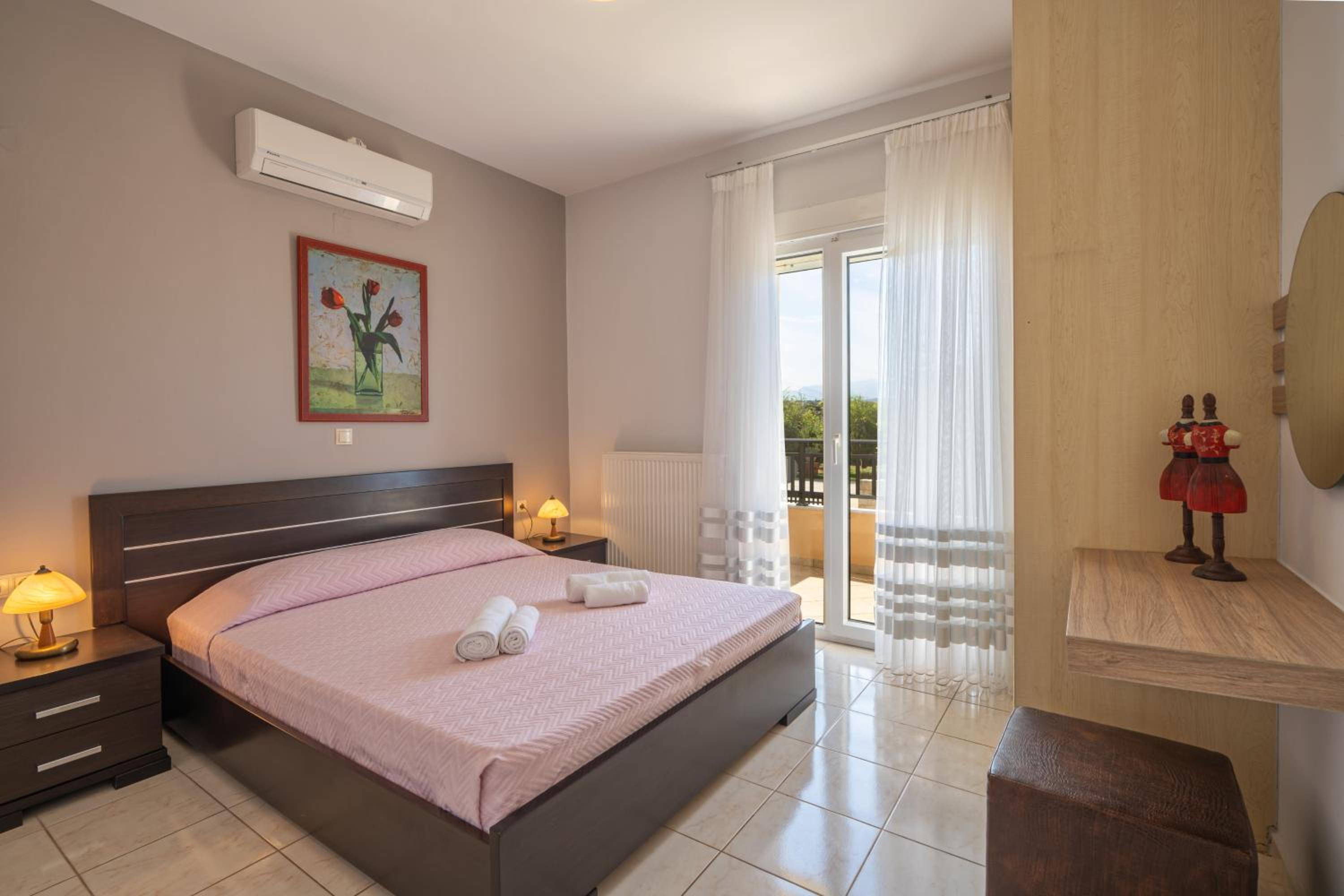 VILLA ARIADNI