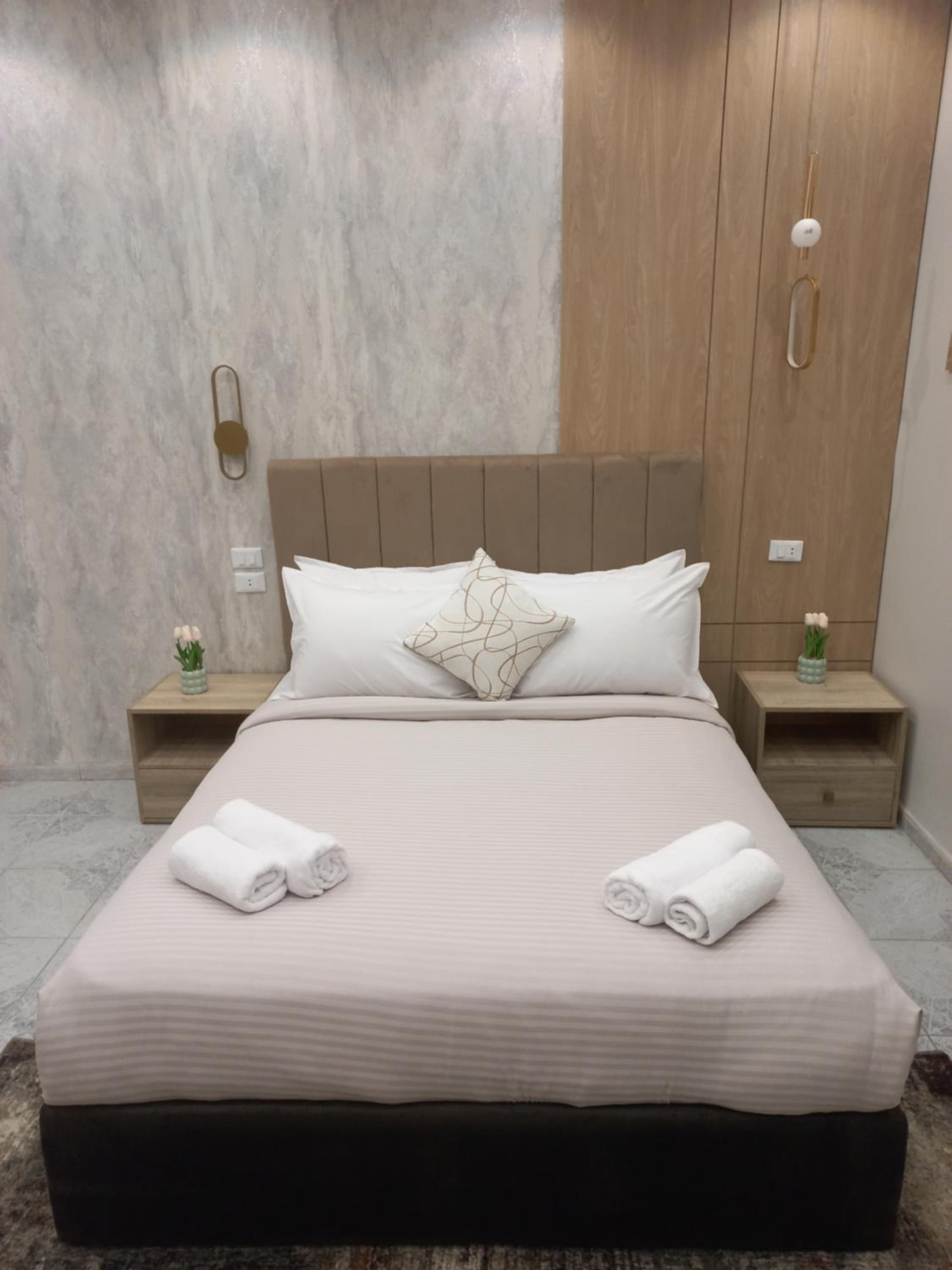 Tahrir Residence - Marriage Certificate is Required for Couples at Check-in