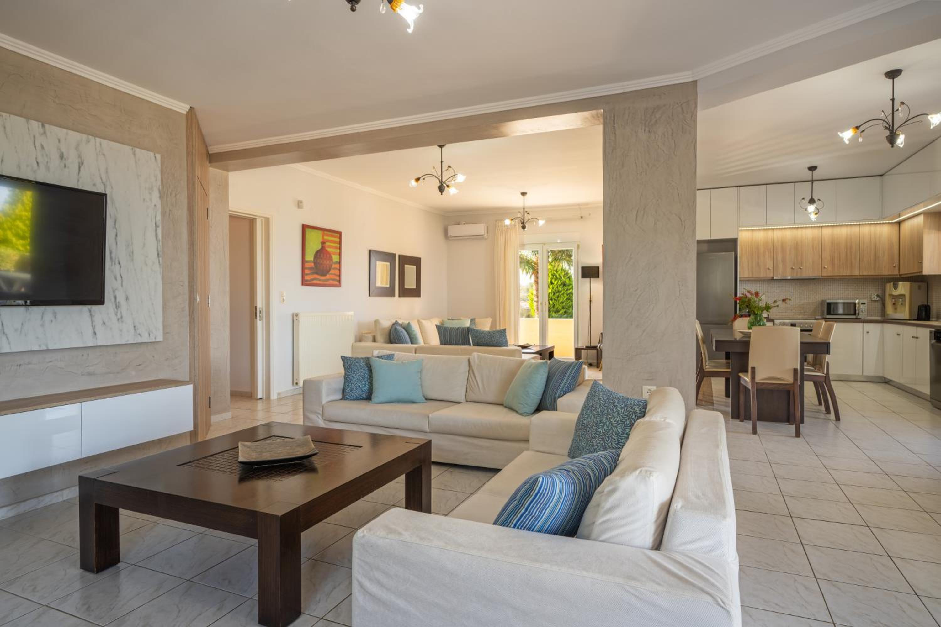 VILLA ARIADNI