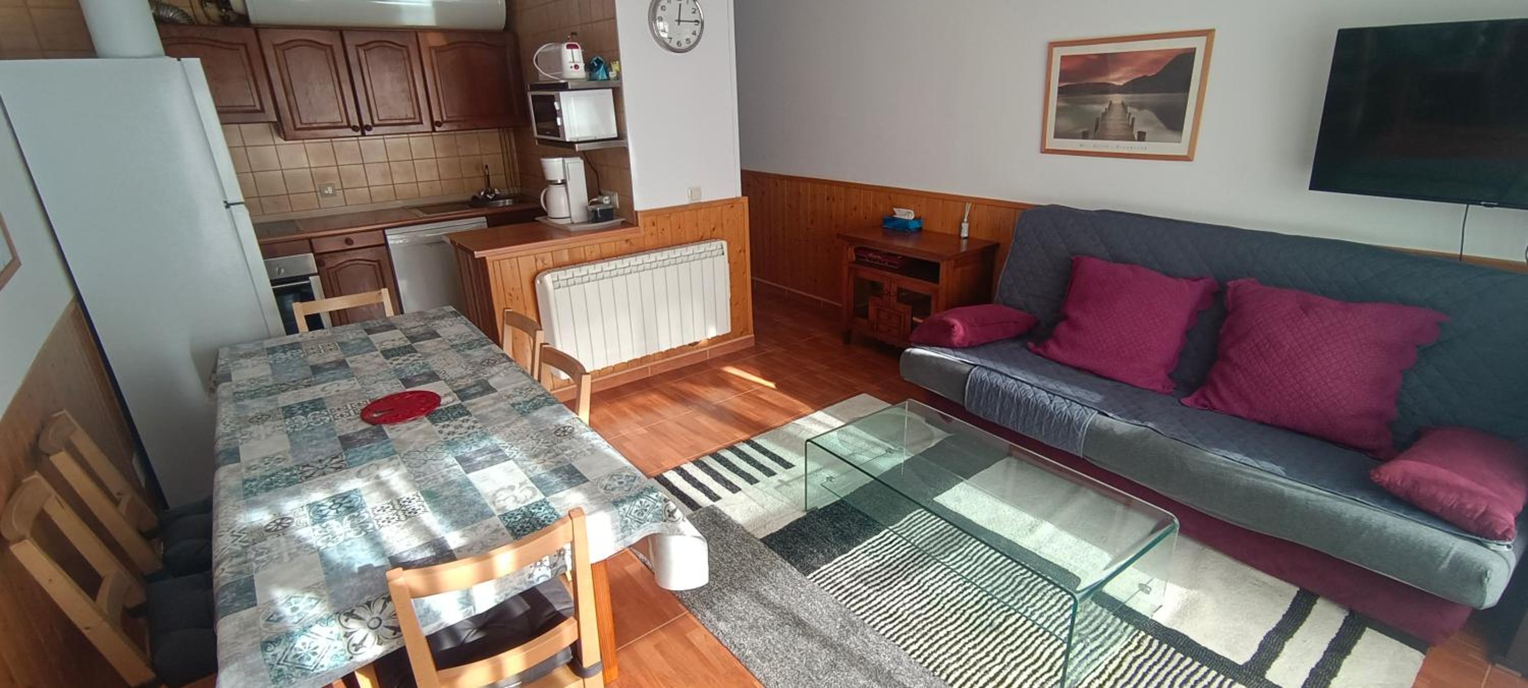 Apartamento a pie de Pistas con Parking Privado