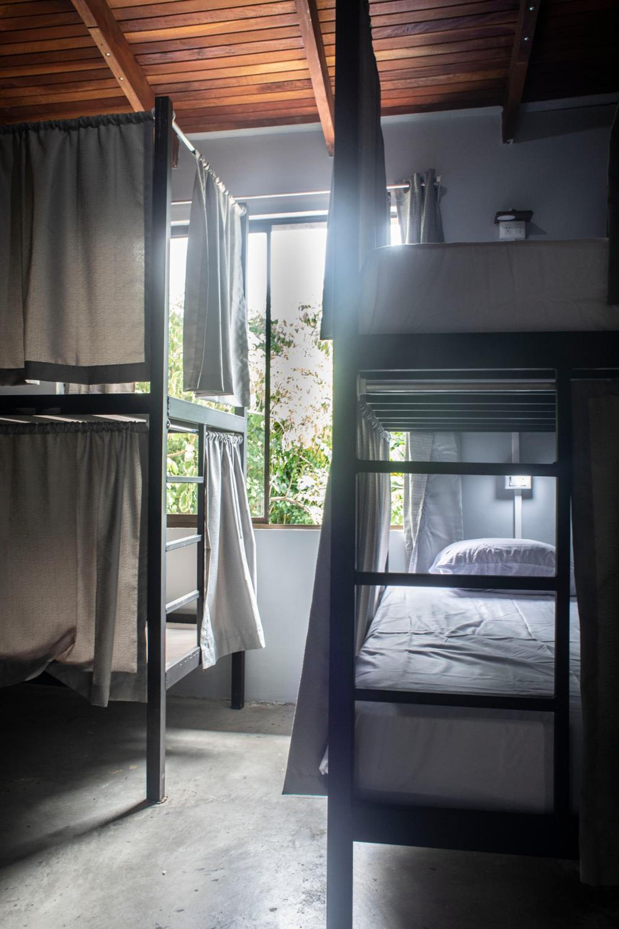 Argdivan Beach Hostel