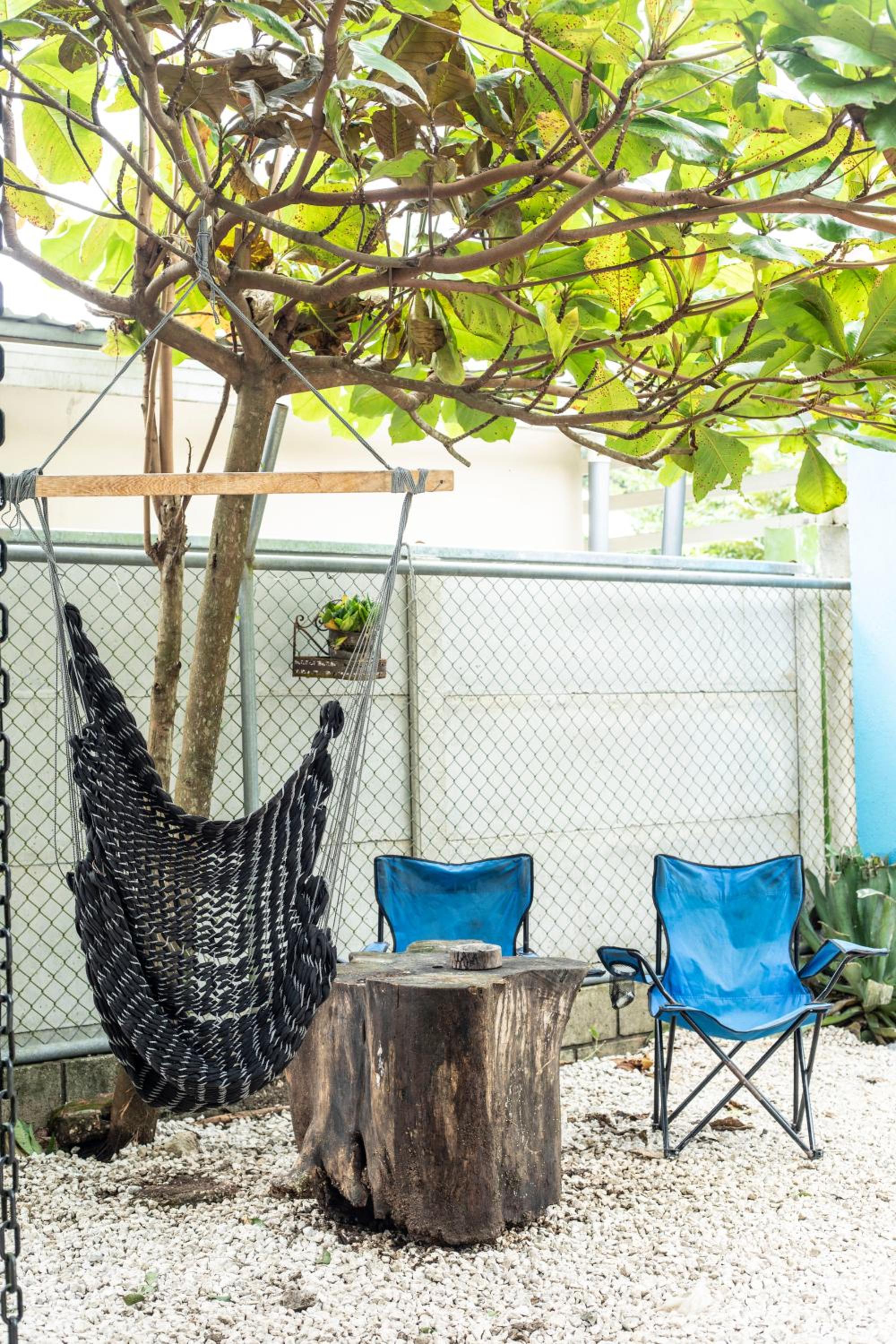 Argdivan Beach Hostel