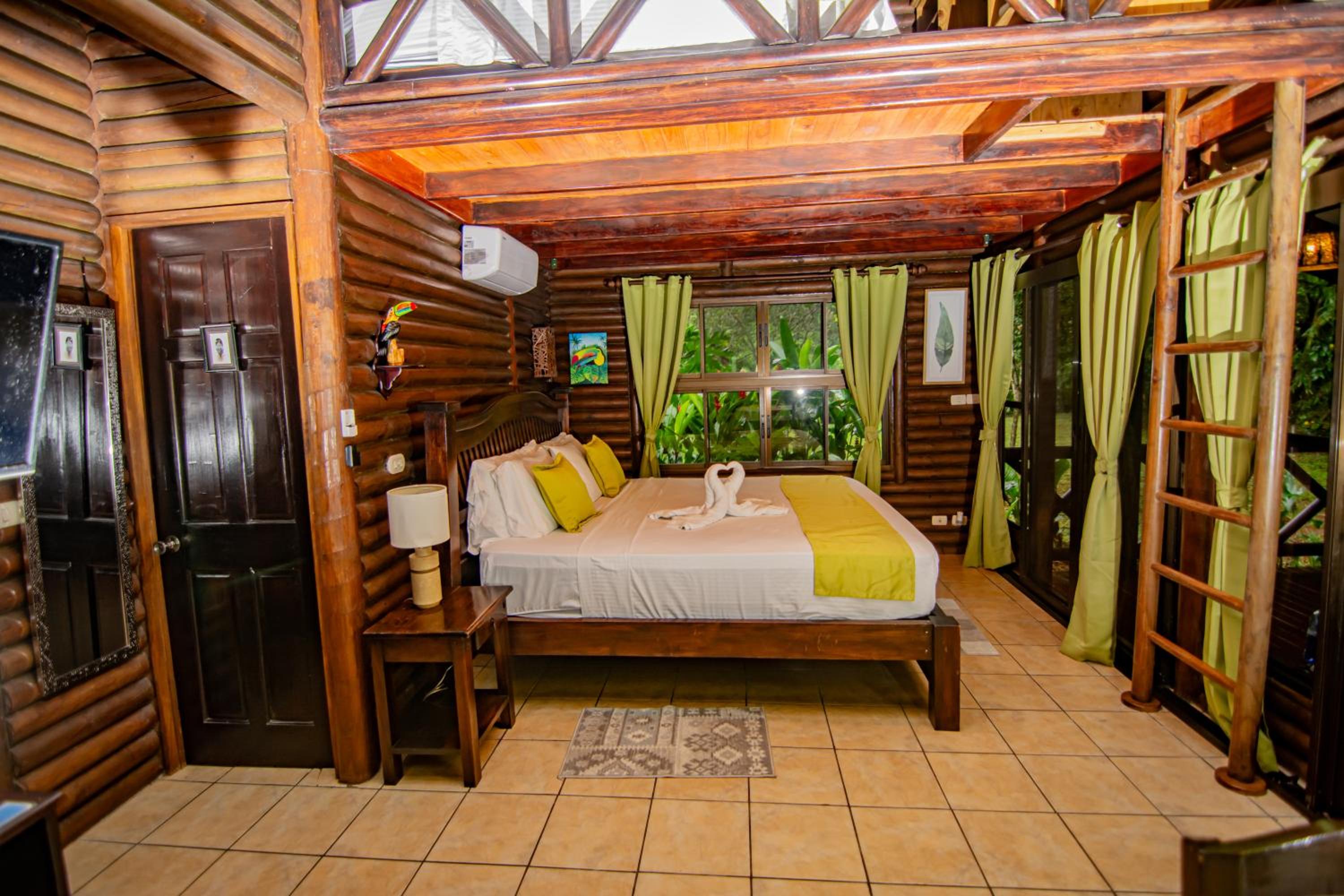 Cabaña Los Tucanes