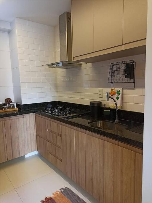 Apartamento encantador com piscina