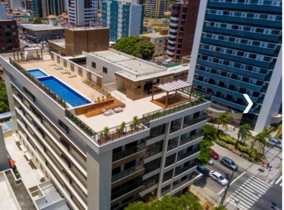 Apartamento encantador com piscina