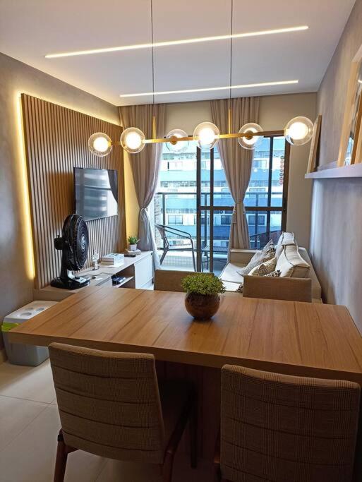 Apartamento encantador com piscina