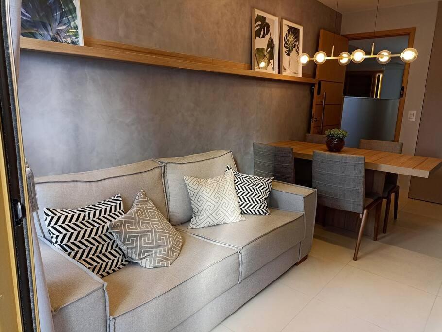 Apartamento encantador com piscina