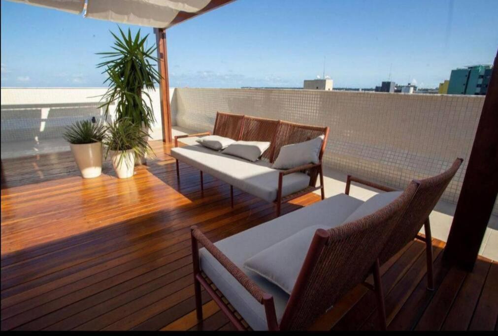 Apartamento encantador com piscina