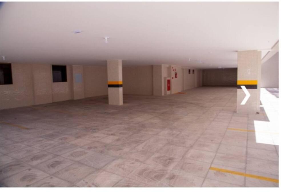Apartamento encantador com piscina