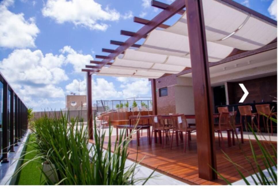 Apartamento encantador com piscina