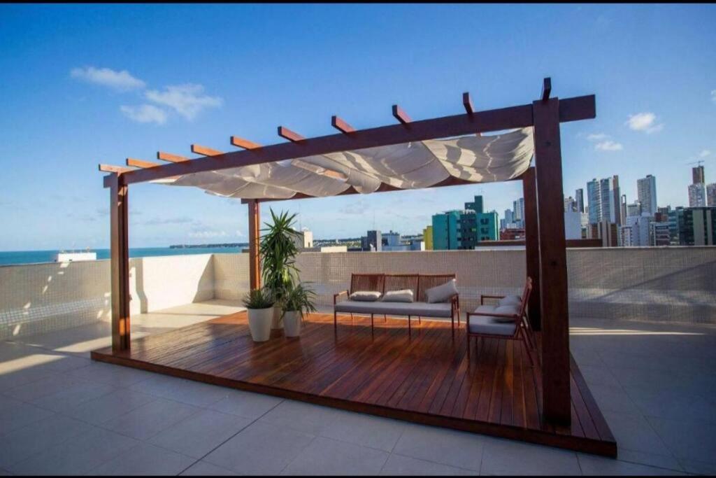 Apartamento encantador com piscina