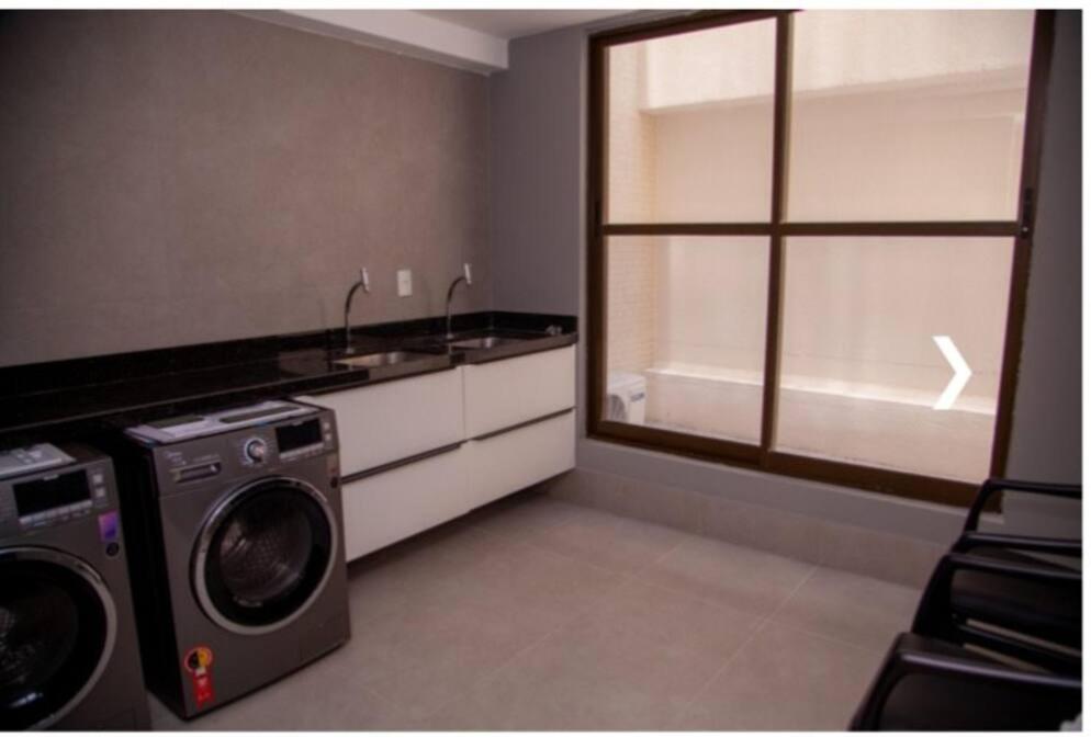Apartamento encantador com piscina